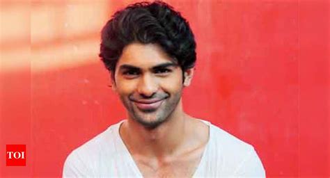 tahaa shah biography examples