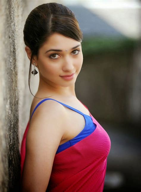 Tamanna Breast Out Photo oqz9