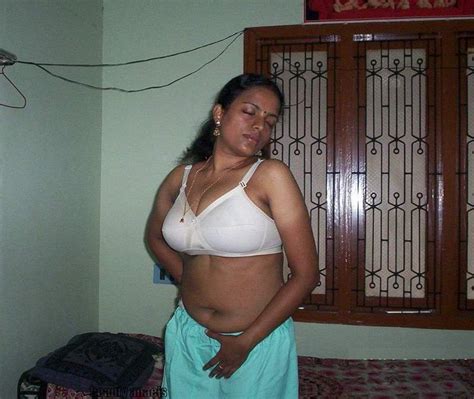 tamil aunty bra show