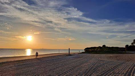 tampa nude beach