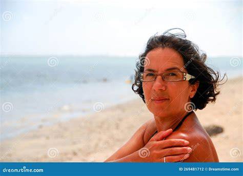 tan nude boobs