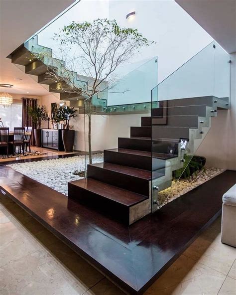 tangga rumah mewah minimalis