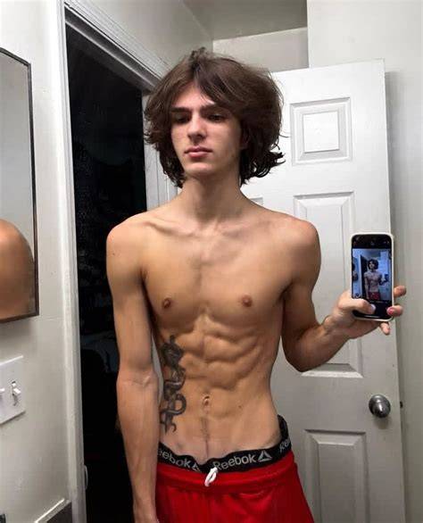 tapbones nude