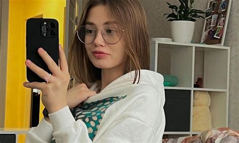 taraswrld OnlyFans leaked content