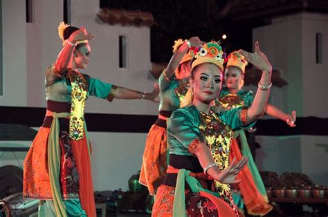 tari ronggeng | Tari Ronggeng Tide ang Cp Nht The2BJourney2BOf