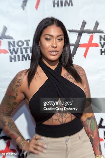 tatted up holly onlyfans