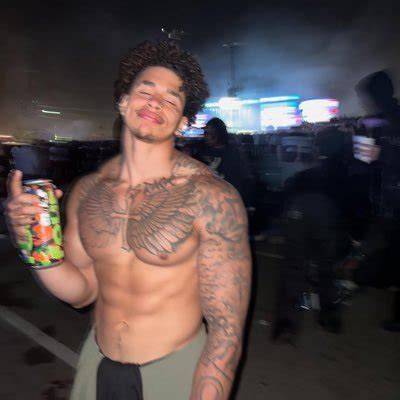 tattedlightskin onlyfans