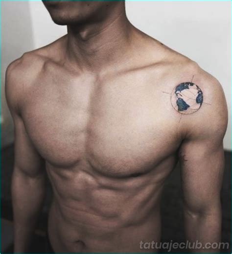 Tatuajes de hombro pequeños para hombres: inspírate con estos diseños