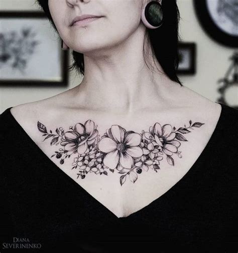 Tatuajes en el pecho para mujeres: ideas y significados