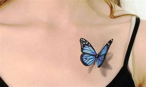 Tatuajes para el pecho: diseños y significados para mujeres