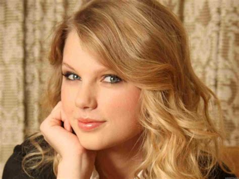 taylor swift biography age