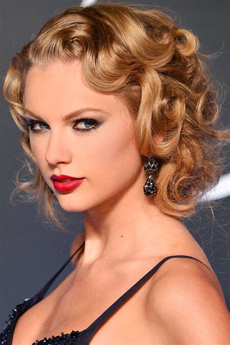 Taylor Swift Hairstyles For Prom Curly