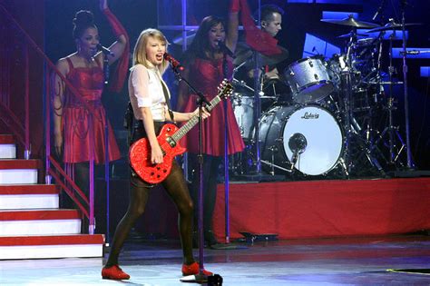 taylor swift tour indonesia