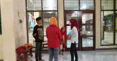 teater lek alg alg alg