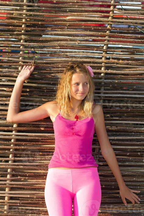 teens nude cute