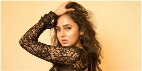 tejaswi prakash wayangankar biography template