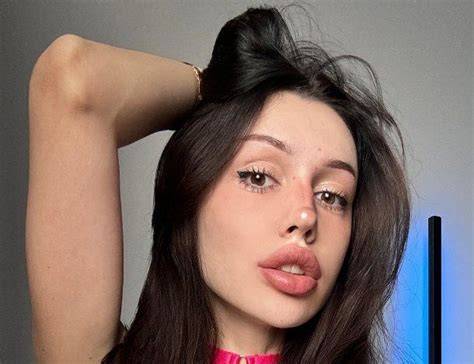 telari love nude