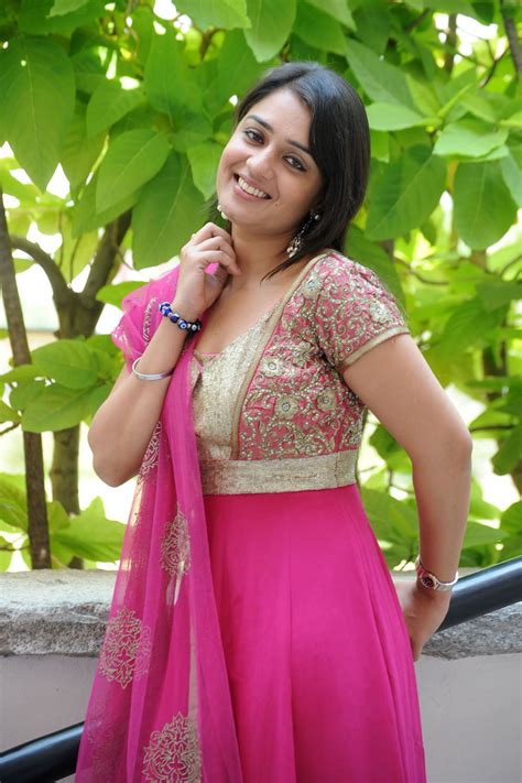 telugu actress nikitha hot