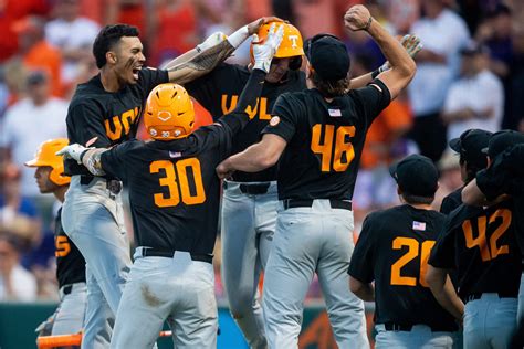 tennessee baseball score