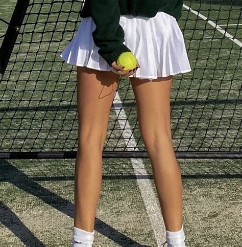 Tennis skirt no panties