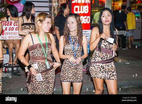 thai bargirl nude