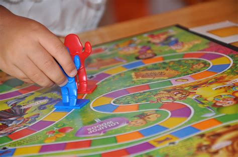 The Best Board Games For Toddlers And Preschoolers Play Kindergarten - Play Kindergarten