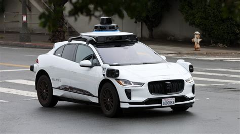 The Driver In The Driverless Car: How Our Technology Choices Will Create The Future
