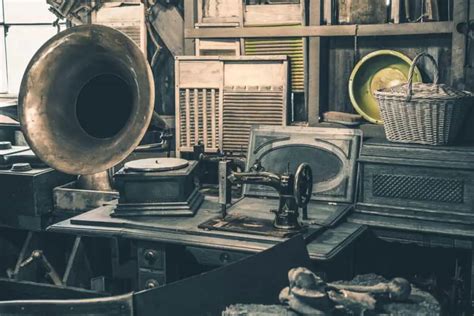 the history of the record player and turntables