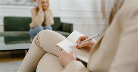 the making of a therapist a practical guide for t
