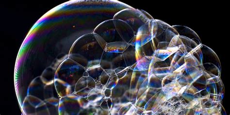 The Physics Behind Building An Enduring Soap Bubble Soap Bubbles Science - Soap Bubbles Science