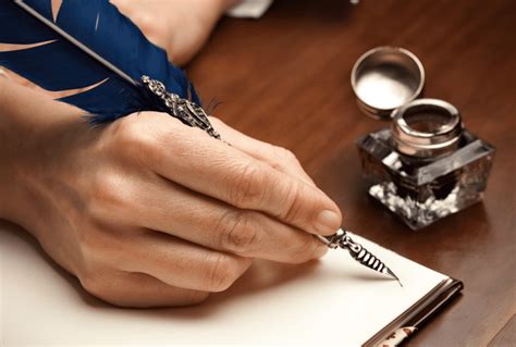 The Quill Pen History And Examples The Old Quill Writing Pens - Quill Writing Pens
