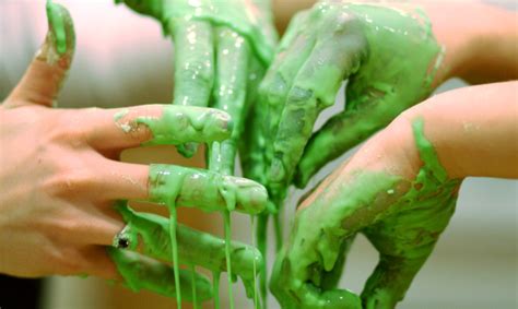 The Weird Science Behind Oobleck Water Cornstarch Futurity Science Behind Oobleck - Science Behind Oobleck