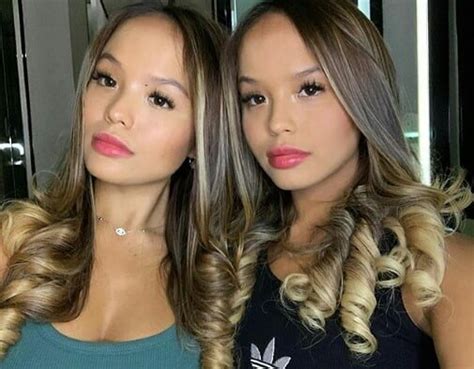 theconnelltwins nude