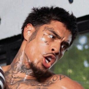 themandelax nude