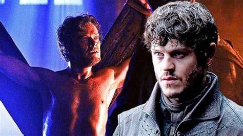 theon nude