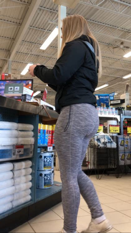 Thick pawg candid
