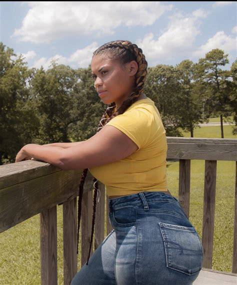 thick.ash nude