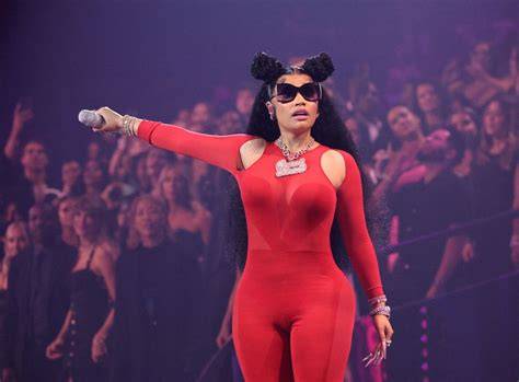 thicky minaj nude