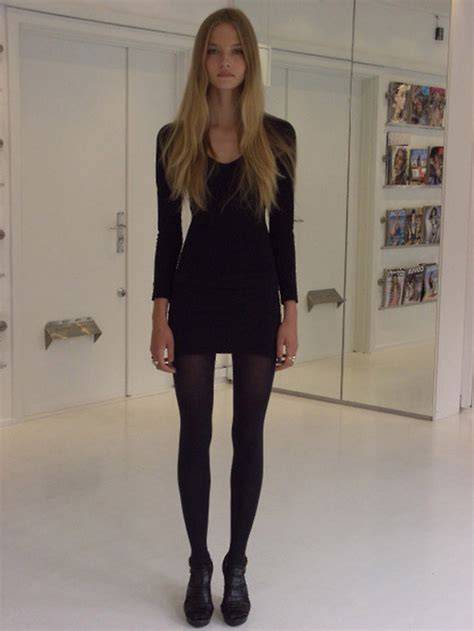thigh gap nudes