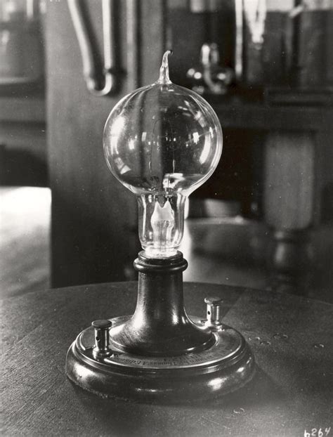 thomas edison light bulb year invented
