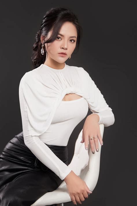 thu quỳnh | Din vin Thu Qunh Tin tc mi