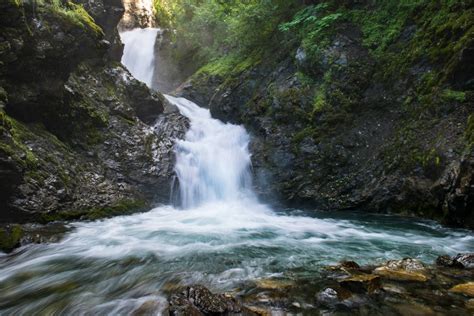 thunderbird falls alaska