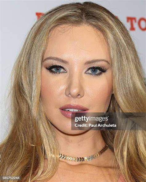 tiffany toth nude
