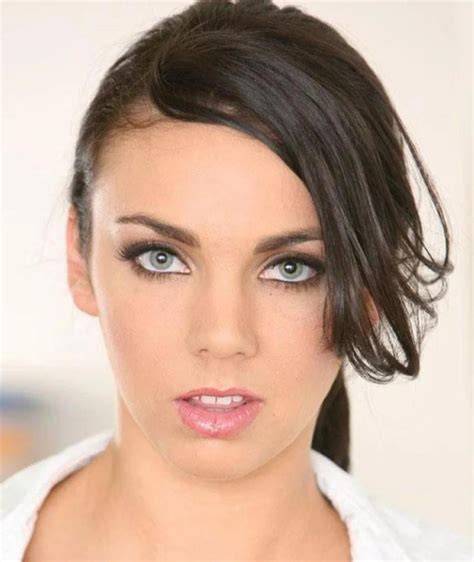 tiffany tyler nude