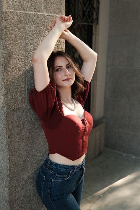 tiny nude women
