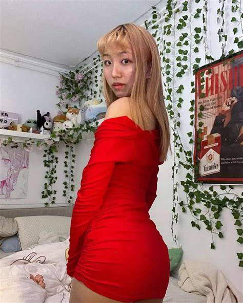 tinyhakka nude