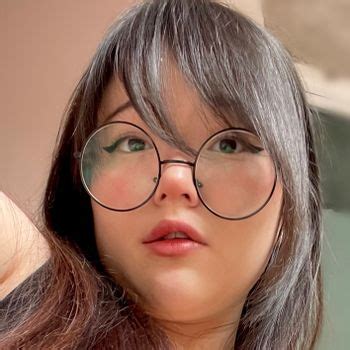 tinyvampfangs onlyfans
