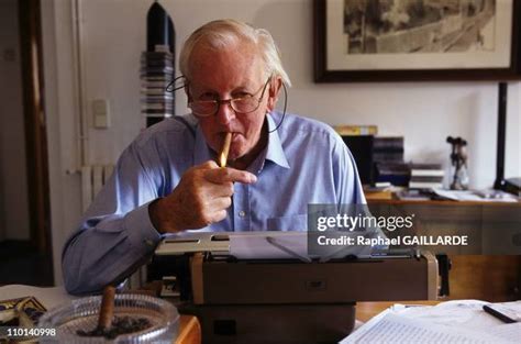 Tom Sharpe Writer