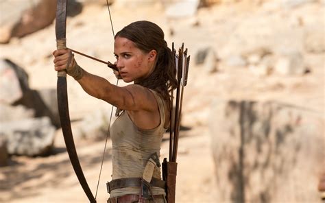 tomb raider alicia vikander