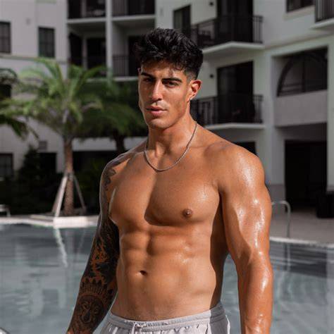 tonyyalejandro nudes